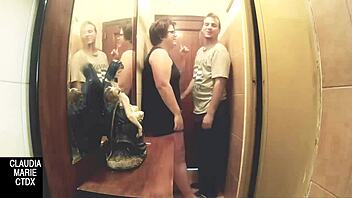 Slamming the chubby girl between tight walls