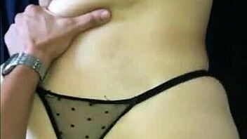 Jag kan inte få nog av denna perfekta anal med storslagen ung tjej