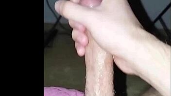 Young Amateur's Intriguing Masturbation Session