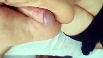 Naughty foot play with a full-figured partner