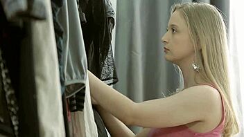 classy diva inga e enjoys some taco loving action