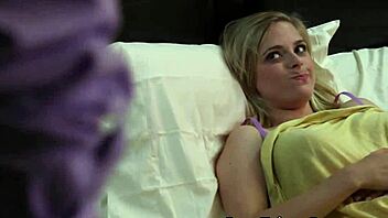 I ride dick reverse cowgirl in trio, babe