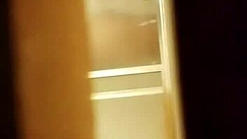 i espiando como se talla la panocha peluda, it's so hot.