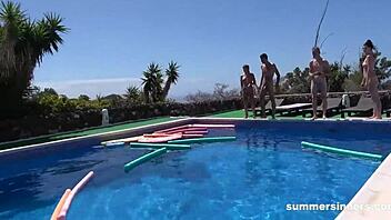 i join group fucking by the pool with deepthroat