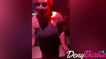 dançando com minha amiga loira e transando na festa