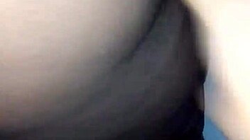 Big Ass Wife Cheats On Husband At Park