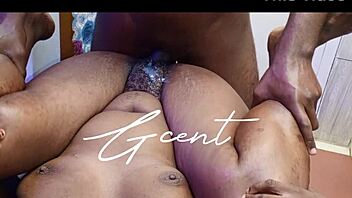 جولتين ساخنتين من الجنس المتساقط في 15 دقيقة