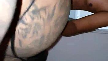 Kamilly Campos had her panties torn by a hungry client!