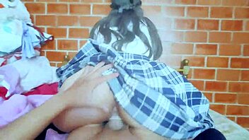 I fucked my classmate and she had first orgasm 😍