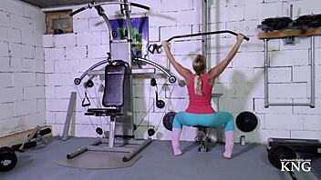 Stepmother Loves Hard Face Fucking