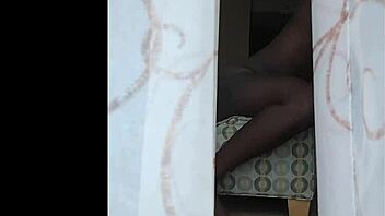 Giantess Naejae Onyxx in my window: A steamy fetish encounter