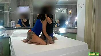 I grabbed the babe on all fours and came hard in her pussy