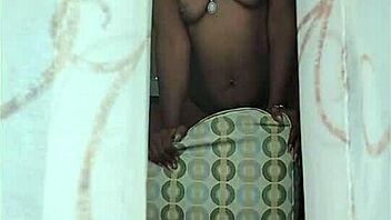 Is naejae onyxx watching me from the window?