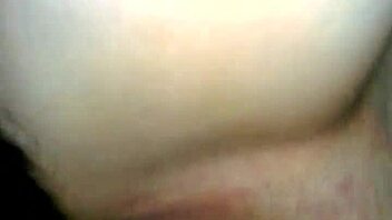 Culiando A Mi Novia Le Encanta Saltar Y Chupamela