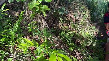 levei meu amigo gostoso pra trilha com monster cock hardcore