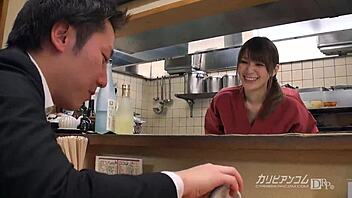 Bella giapponese con tette grosse stuzzica all'infinito.