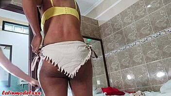 Big tits model gets ready for sexy photoshoot in tiny costume 😍