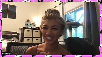 I’m obsessed with Clara Trinity stripping in season 5!