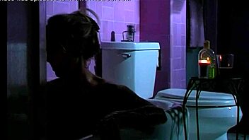 Sexy Nude Blonde Girl In Bath Undresses And Screams Silently