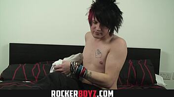 rocker boyz really cute 18 year old english boy jerks it