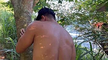 levei meu amigo gostoso pra trilha com monster cock hardcore