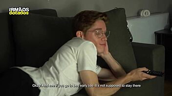 THE ENDOWED INVADER FUCKED THE TWINK'S ASS BAREBACK IN BRAZIL