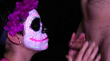 Wife's artistic Halloween costume leads to steamy amateur sex