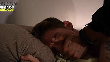 THE ENDOWED INVADER FUCKED THE TWINK'S ASS BAREBACK IN BRAZIL