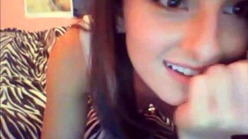 i watch sexy college girl strip tease on cam, bootytwerkers com