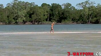 Bombshell blonde used by two big cocks