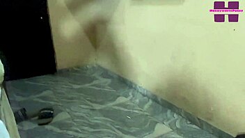 Amazing Sex With My Babe Who Squirts On The Bed! Full Part On Red!