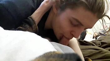 Kompis, er din POV-blowjob sløv nok til å kvele på cumshoten min?