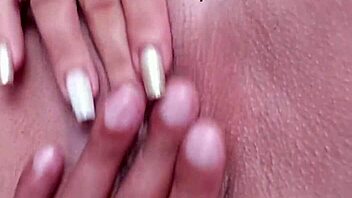 Bruna ferraz pagando um boquete bem babado no meu pau enorme!