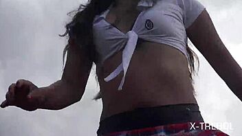 Do peruvian dancers tease with ass?