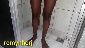 Morena skinny gets fucked by friend's brother in Rio, filmed and leaked