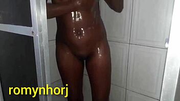 Morena skinny gets fucked by friend's brother in Rio, filmed and leaked