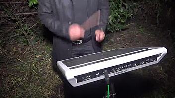 Do peruvian dancers tease with ass?