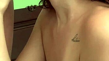 Beautiful amateur gives delicious blowjob with cum in mouth