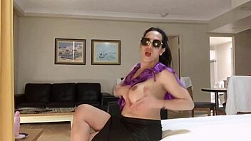 Asian Tranny Sexy Dance Webcam