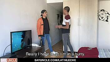 Ej, jebem dostavljača za brzi keš - latinska mleč.