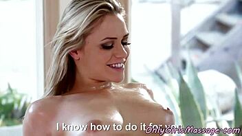 lesbian masseuse pussylicks before fingering! beautiful ass massage