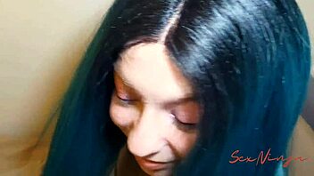 Sharing bed with best friend? 😏