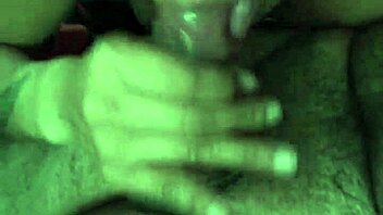 Transsexual Gives Creampie Blowjob On The Streets Of Barra Funda 😏