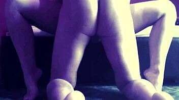 Teen blonde fingering her pussy homemade style! 😘