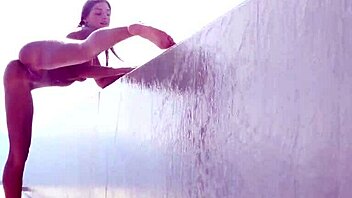 Melena maria rya gostosa pelada having sex