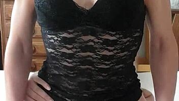 hot milf in stockings lingerie receives muff diving ass licking