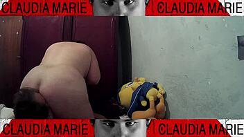 Couple Enjoys Intimate Licking Between Curvy Woman's Thighs