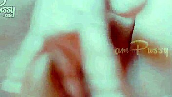Closeup Amateur Shaved Pussy Fingering And Rubbing Solo