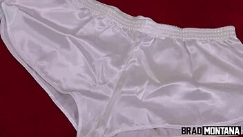 Holly Bombom Calls Boyfriend to Fuck Her Wet Pussy