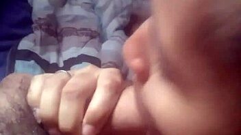 super petite de mi esposa que rico chupa verga esta morena mira el final 😍